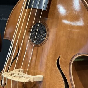 Violone en sol fabriqué par Floris van der Voort